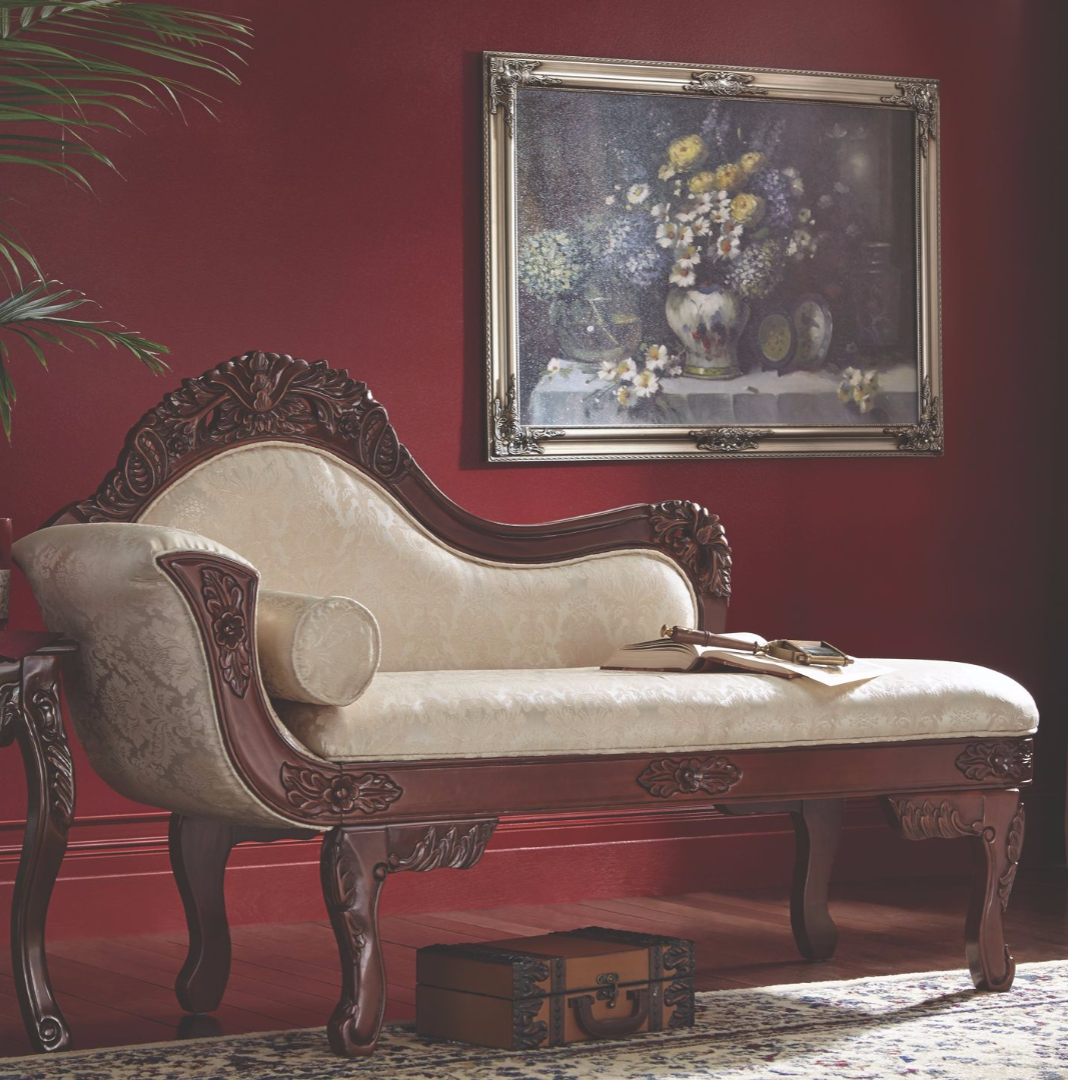 Traditional Decor is classic and timeless, making it a great way to style your home.