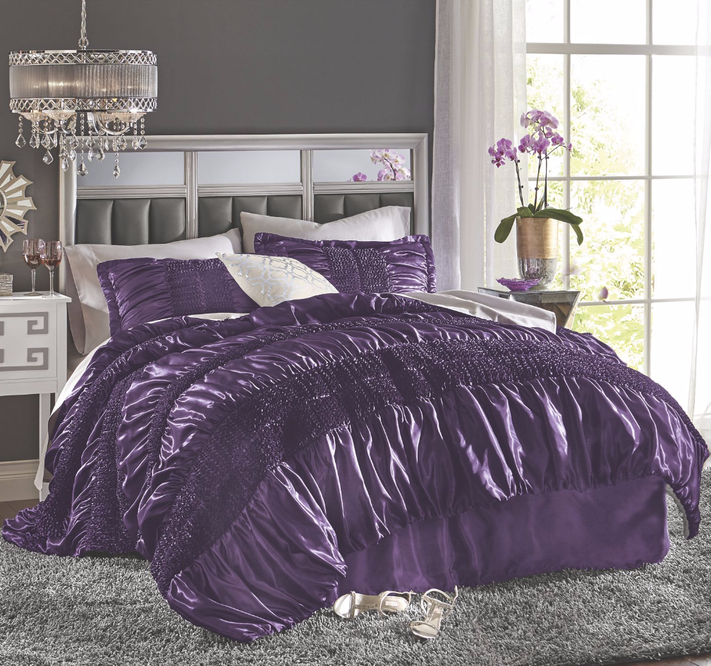 Desiree Comforter Set